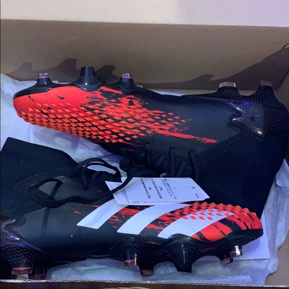 ADIDAS SOCCER CLEATS